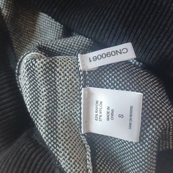 NYC & CO Fitted Black Midi Skirt Size Small - Picture 6 of 6